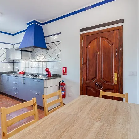 Flatguest Faro De Sardina - 3 Bed - Coast - Wifi Gáldar