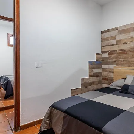 Flatguest Faro De Sardina - 3 Bed - Coast - Wifi * Gáldar