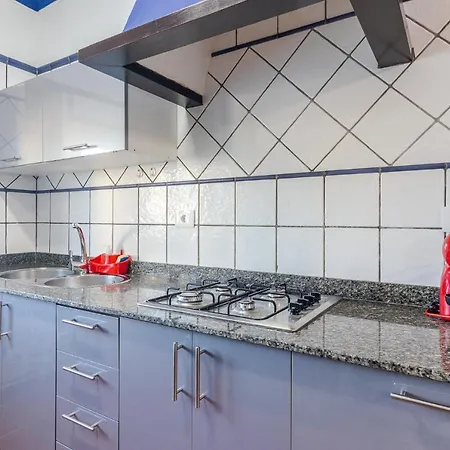 Flatguest Faro De Sardina - 3 Bed - Coast - Wifi